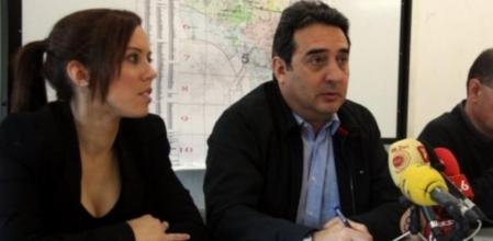 ¿A que no sabéis quién es? Os presentamos a uno de los DOS policías municipales "de confianza" PAGADOS CON LOS IMPUESTOS DE TODOS que Marta Farrés usa como chóferes, sujetadores de bolso y guardaespaldas ante los peligros que acechan a la heredera de Manolito Bustos en #Sabadell.