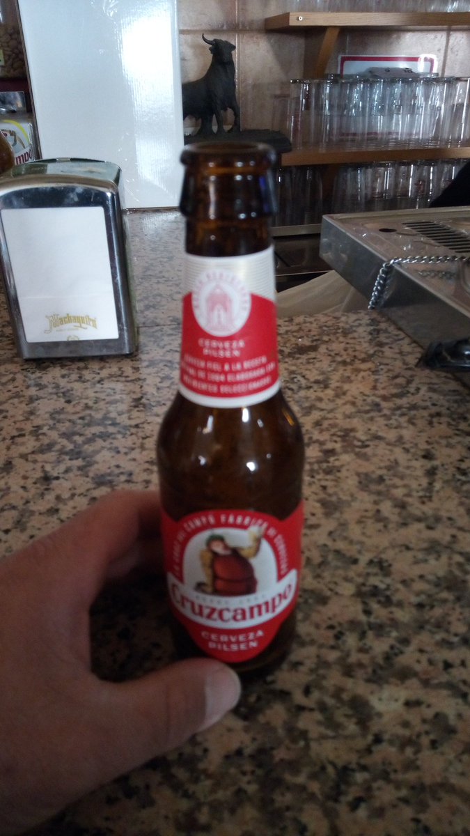 venturonps's tweet photo. Algunos dirán que no es de las mejores,pero para mí un #botellin de @Cruzcampo fresquito es lo mejó... https://t.co/F8greFvoS0