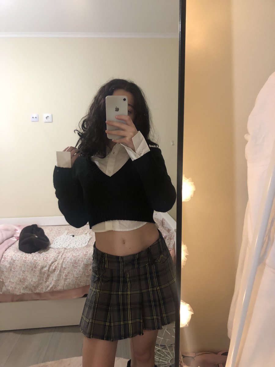lacebuni's tweet photo. anywaysssss https://t.co/qr9pTBl7XC