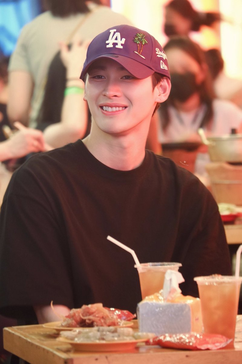 DailyNoppakao's tweet photo. Kao Night 🌙

May you have the sweetest dream tonight. Enjoy the rest of your evening.  Take care and goodnight. 🌃

@numberx9th 
#number_9th
#งุ้งงิ้งๆของนพเก้า
📷allaboutkao https://t.co/sBgZBWQBOd
