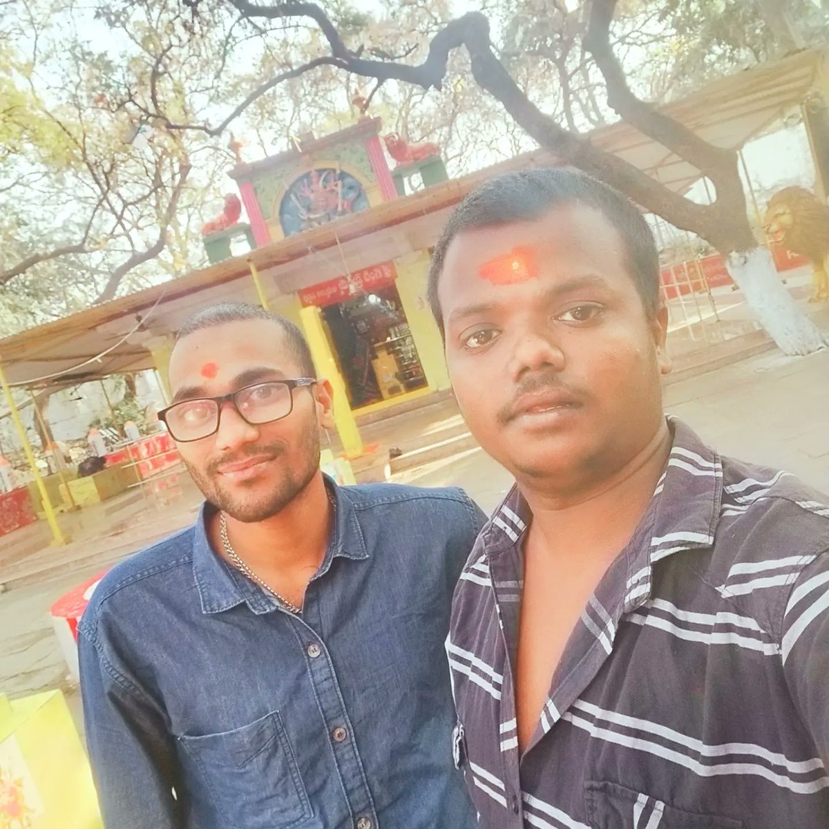 RISINGSAIBJP's tweet photo. 🙏#Had a Successfully completed #gandipet amma Vari Darshanam with brothers
#jaimatadi #blessings #brothers #SGUS
#durgamaata
#gandipetpark
#TrendingNow https://t.co/dmGWcYadzX