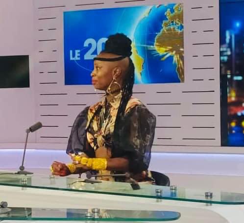Au JT de la RTI1 hier, Merci ma Cote D’ivoire ❤️❤️❤️
youtu.be/N0fuz4FKQKQ
Rendez-vous le 3 Mars à l’institut français 20h💋