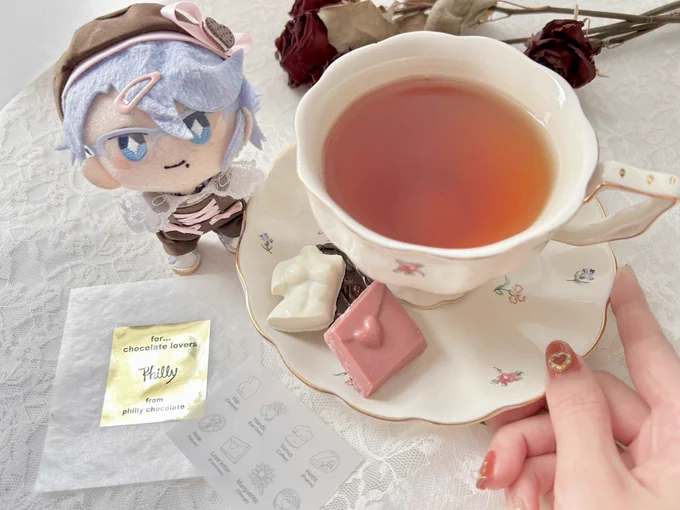 楽しみにしてたチョコ届いた可愛くて大満足!大事に食べようね(   ◜ω◝ ) 