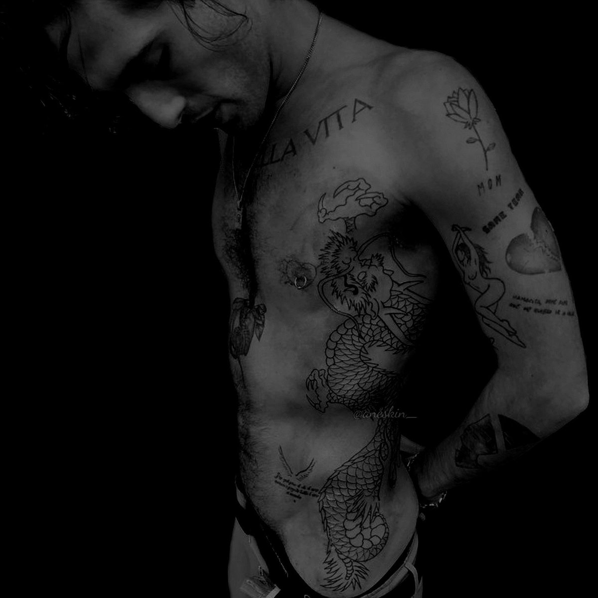 aneskin_'s tweet photo. damiano every inch of your body is a work of art #Maneskin #damianodavid https://t.co/ex2eCZGHf2