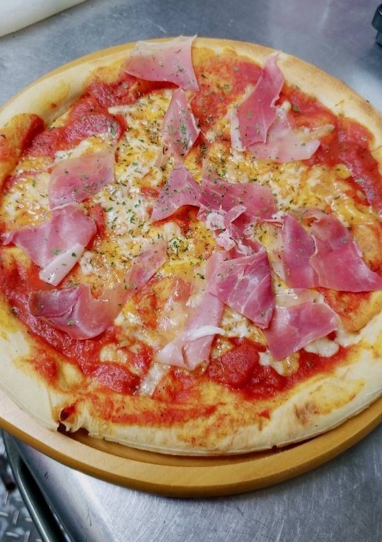 piicunu's tweet photo. 最近ピザ作りにハマって
ピザばっかリ食べてる気がする(｢🍕･ω･)｢🍕 https://t.co/E2bCIsZLz5