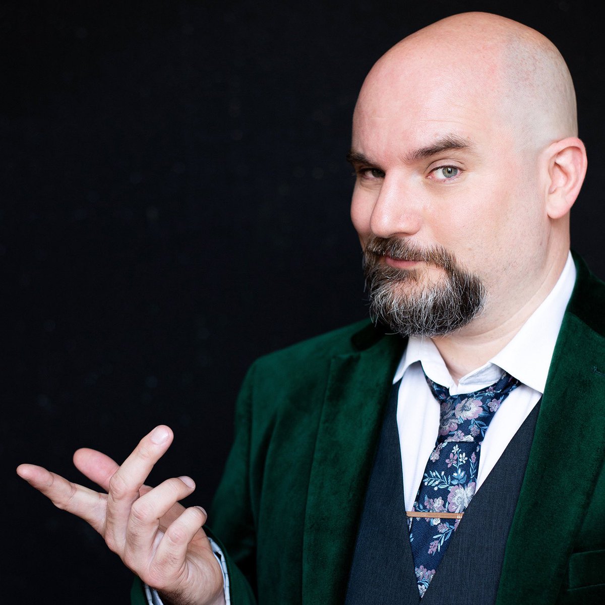 ItsLarkerBout's tweet photo. Yes PLEASE @thatbaldyfella 

Nick Kirk (West End New Act Semi-Finalist 2022) is a regular on the London open mic circuit who can be found either taking a dry and self-aware look at the oddness of everyday life or channelling his alter ego, safety officer Dave Steed. https://t.co/sl1HIAsr2s