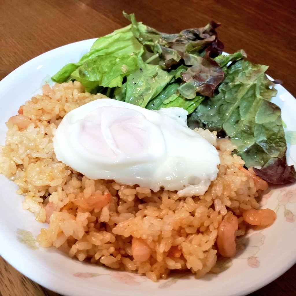 piicunu's tweet photo. ここ最近で作った料理

ミートドリア､ナシゴレン､
チーズマヨオムライス､焼きチーズカレー https://t.co/mHSuOSUh0t