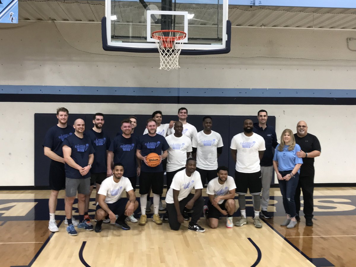 aarongalletta's tweet photo. It was great seeing our alums yesterday. Such an amazing and special group. My favorite day of the year! Thank you to everyone that attended and for all of your continued support to the program. #11 https://t.co/Xm8kj0jMCD