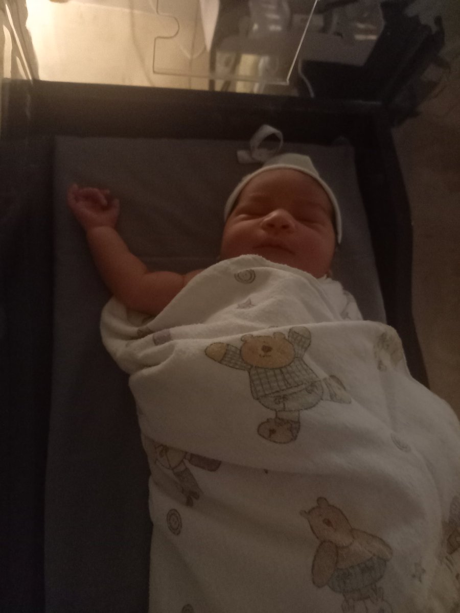 GokuBugg's tweet photo. And in a Instant she has my everything I'm so blessed to be able to share her with you all thanks for the Congrats  and the positive vibes I look forward to showing her how to hold her first controller lol. 

#proudpapa #myangel #miprincess https://t.co/xr8pKFJIIt