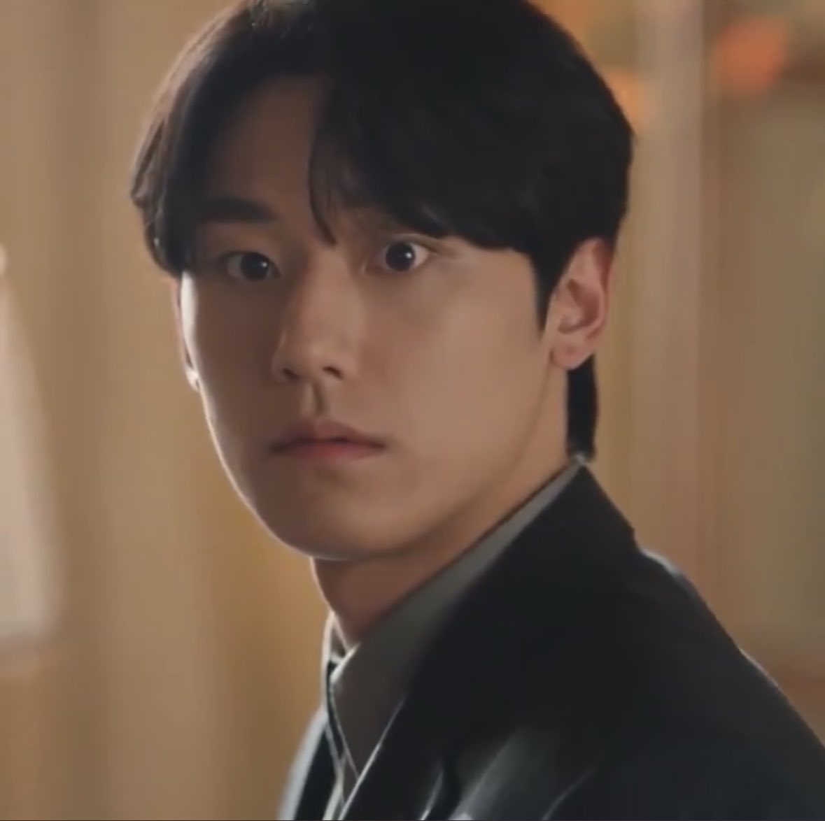 aleldjwndehrwk's tweet photo. 도현아 오이시쿠나레 해주세요
     ㄴ네?? 오이 씻고 나르라고요?? https://t.co/mmONNspakP