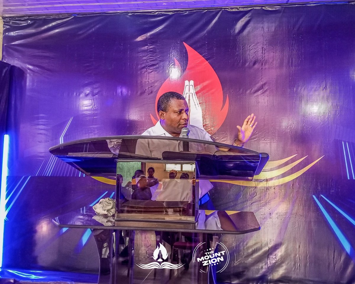 Pst_IGHOfficial's tweet photo. *TURN YOUR FEARS TO FAITH* 
Matthew 8:26-27

May the Lord remove the spirit of fear and set in the spirit of faith for it to take a set place for your Miracle in Jesus name. Amen https://t.co/QrF64eeGUS