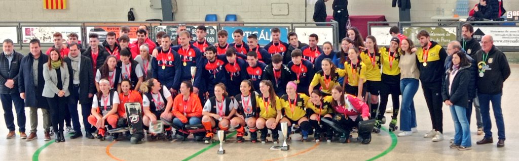 npratig's tweet photo. #i15 El Bequetero ressona al pavelló del @HCPiera on el #1NCF @CHMataro s'ha proclamat campió de la #CopaGeneralitat #NacionalCatalana @FCPatinatge en imposar-se a la final 1-3 al @chpalafrugell. Disputaran la #CopaPrincesa @FedPatinaje @matarocat @genialhockey @lidergrip https://t.co/lE5ExZrWQt