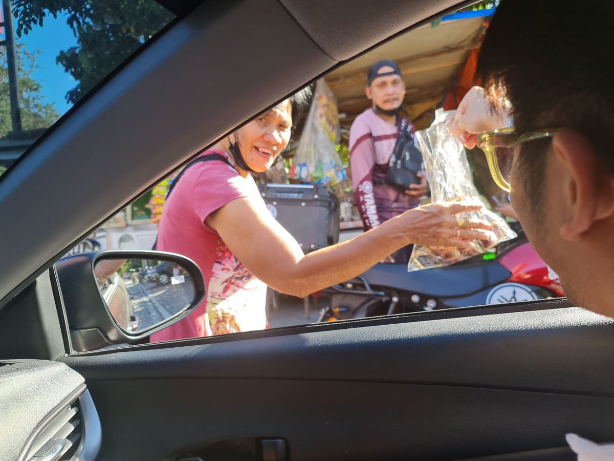 Illion Tees tweet media