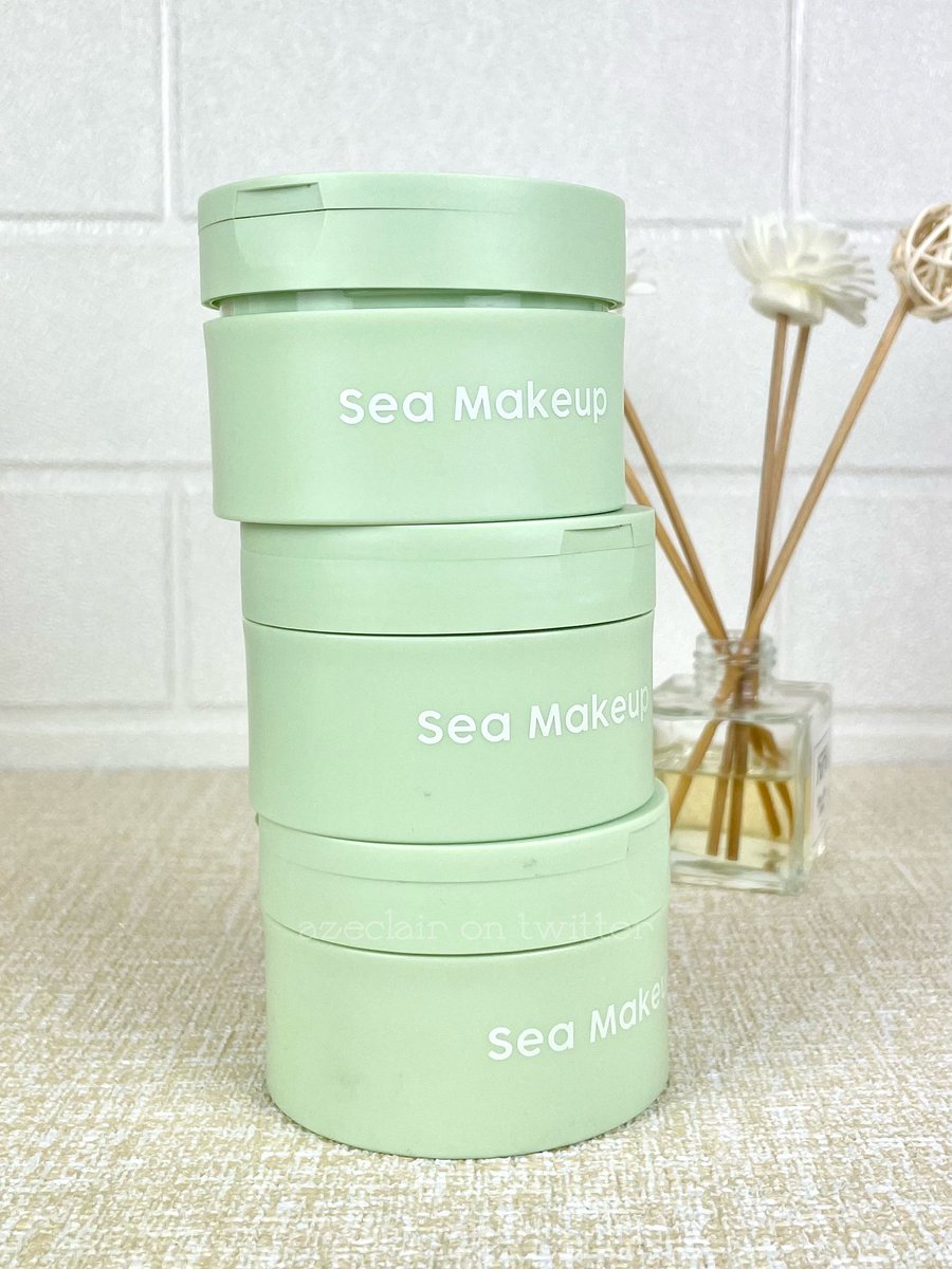 azeclair's tweet photo. Cleansing Balm Sea Makeup formula baru ya?? Lebih deep cleansing cuyy tiap sore bersihin muka pake ini selalu keluar oil plugs 😳 bahaya nih kalau dibiarin bisa jadi komedo👊

Ada yg pake juga ga? Seneng deh harganya murah dan aman walau kulit lg breakout🥰😌

#racuninskincare https://t.co/1VnEnfV9fB