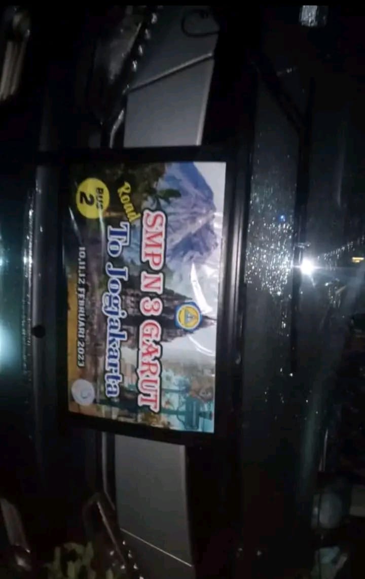merapi_uncover's tweet photo. [Breaking News] kecelakaan bis jl dendeles purworejo, kronologi menyusul | @obiezul1 https://t.co/DstPRdukNg