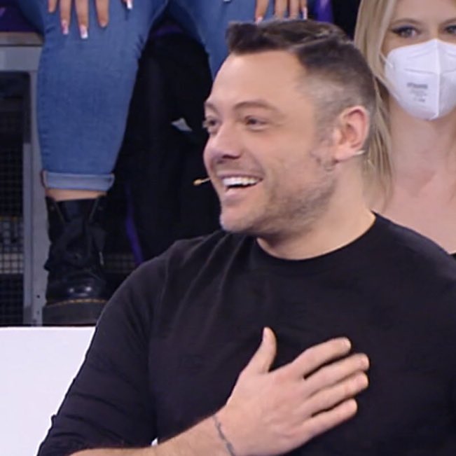 fineelinexwalls's tweet photo. MA TIZIANO FERRO COME GIUDICE AL SERALE QUANDO? #amici22 https://t.co/UVjNK6nl2U