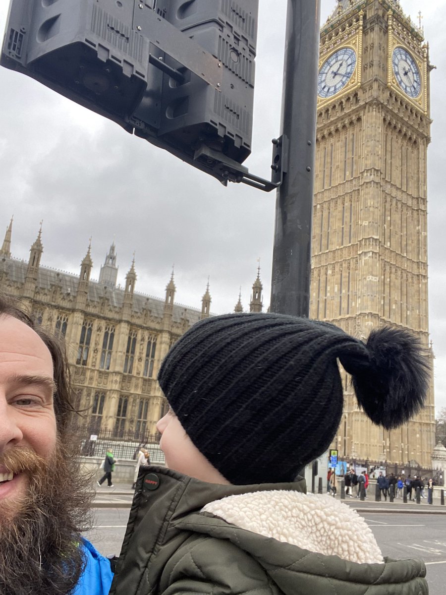 Invisiblebear84's tweet photo. And people think we only go to Wetherspoons 🤔🤔 #ActionPackedWeekend #LondonEye #RiverCruise https://t.co/4QF9xmZKfH