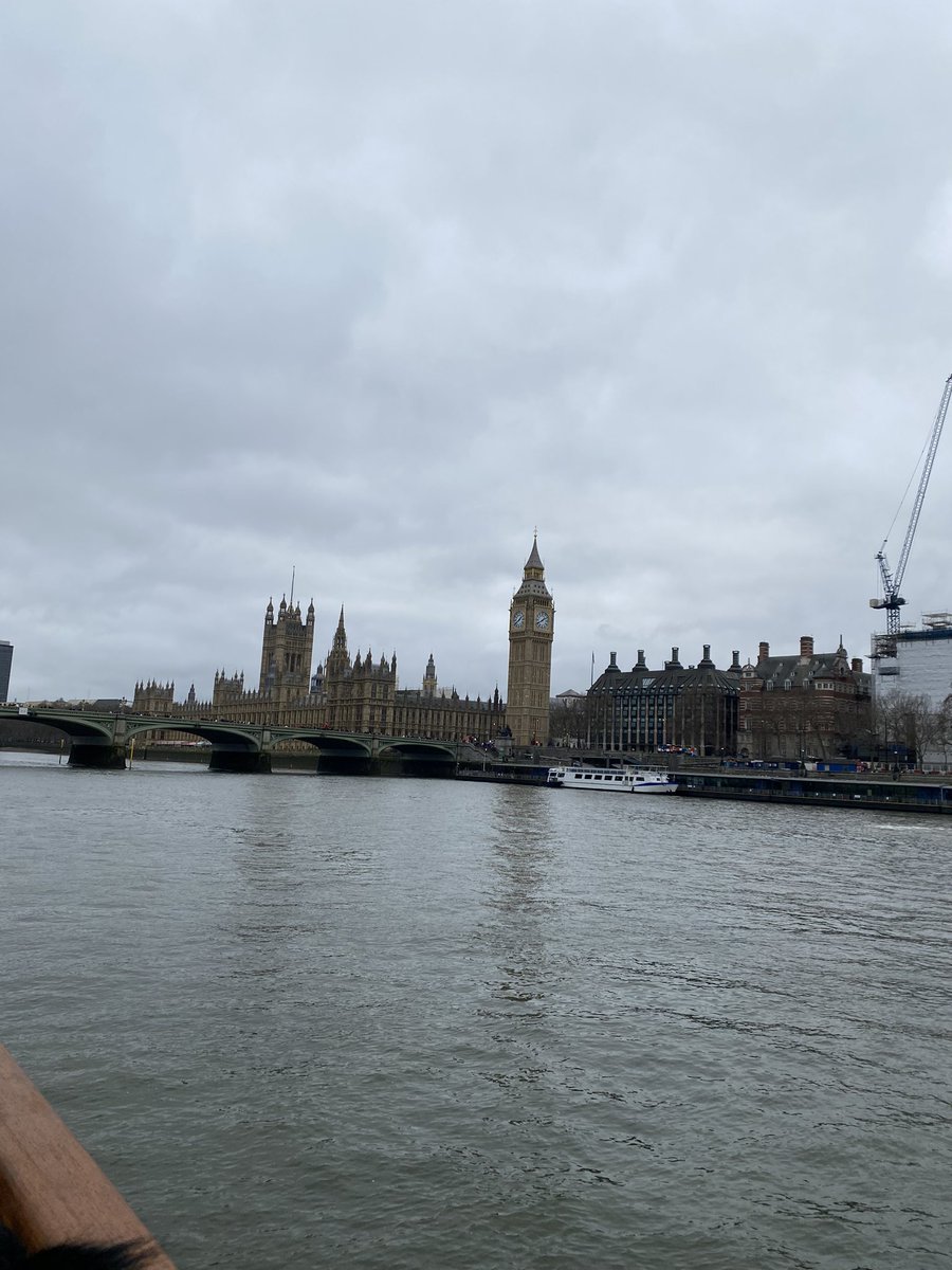 Invisiblebear84's tweet photo. And people think we only go to Wetherspoons 🤔🤔 #ActionPackedWeekend #LondonEye #RiverCruise https://t.co/4QF9xmZKfH