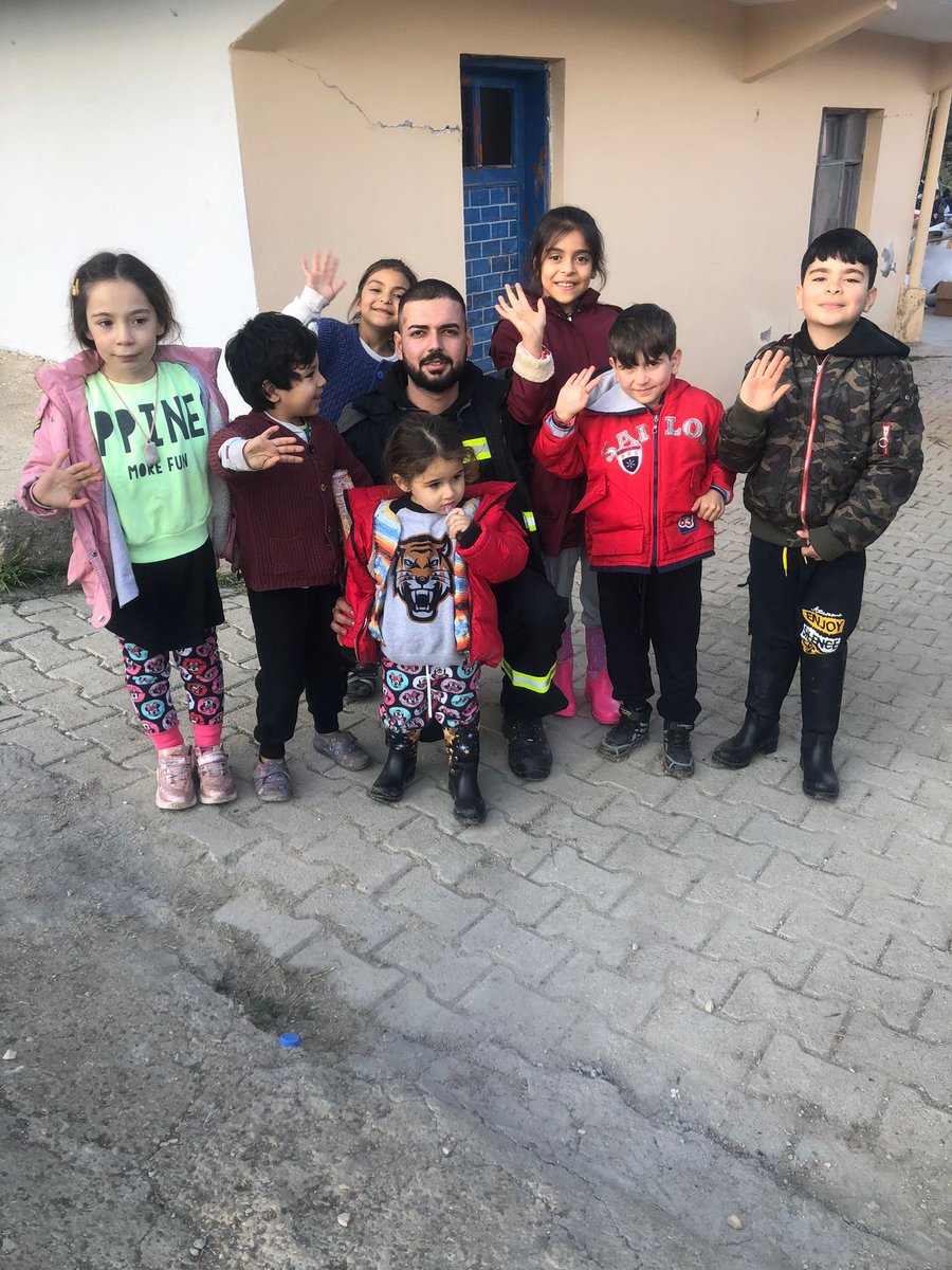 tersisivere1's tweet photo. Sevgili @natuckbaitan ordan birilerine ulaştı ve erişildi bölgeye. Şöyle bir foto geldi bize ardından ❤️❤️ https://t.co/AXTmvcXJLF