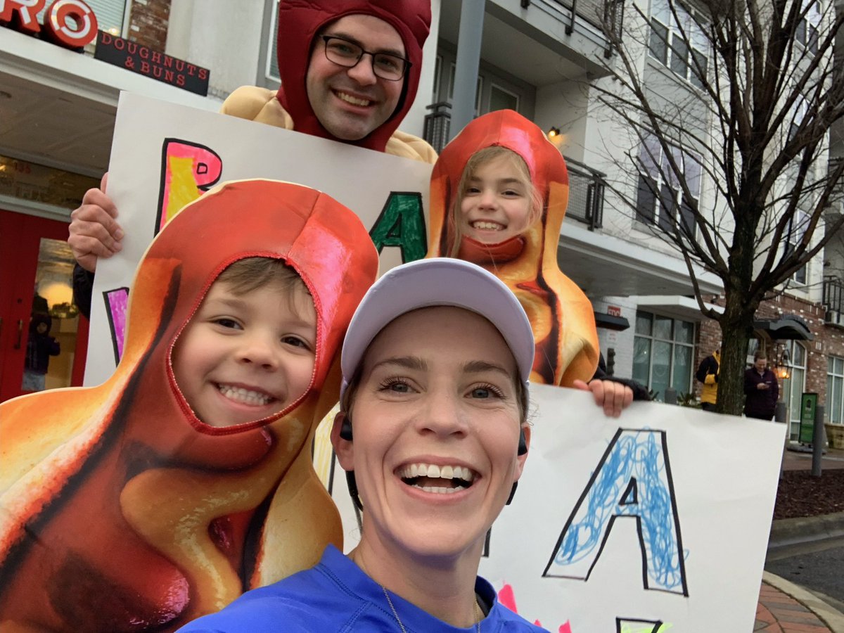 Loved getting out to support our runners this AM at the last ever Mercedes Marathon! <a href="/CarolynKezar/">Carolyn Kezar</a> Be a winner, not a wiener!