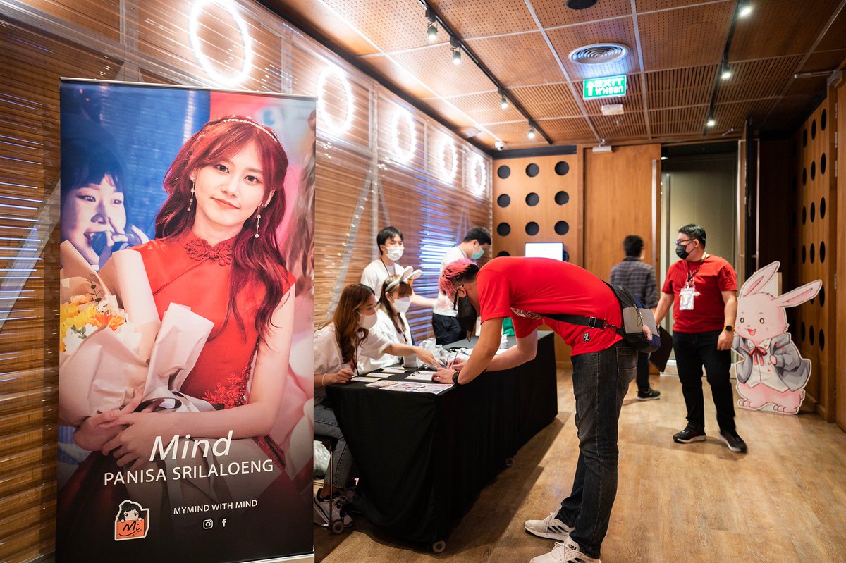 MindBNK48_THFan's tweet photo. จบลงไปแล้วกับงาน MYmind 2nd Meeting ขอขอบคุณผู้ร่วมงานทุกคน ทีมงานที่คอยเตรียมงานมาตลอด และขอบคุณน้องมายด์ที่ทำให้งานนี้เต็มไปด้วยความสุขครับ 

ภาพงานเต็มๆ และcomment พูดคุยเกี่ยวกับงานได้ที่เพจ Facebook : MYmind with Mind

#MYmindMeeting 
#MindPanisa
#MYmind https://t.co/WwHKznUf5Z