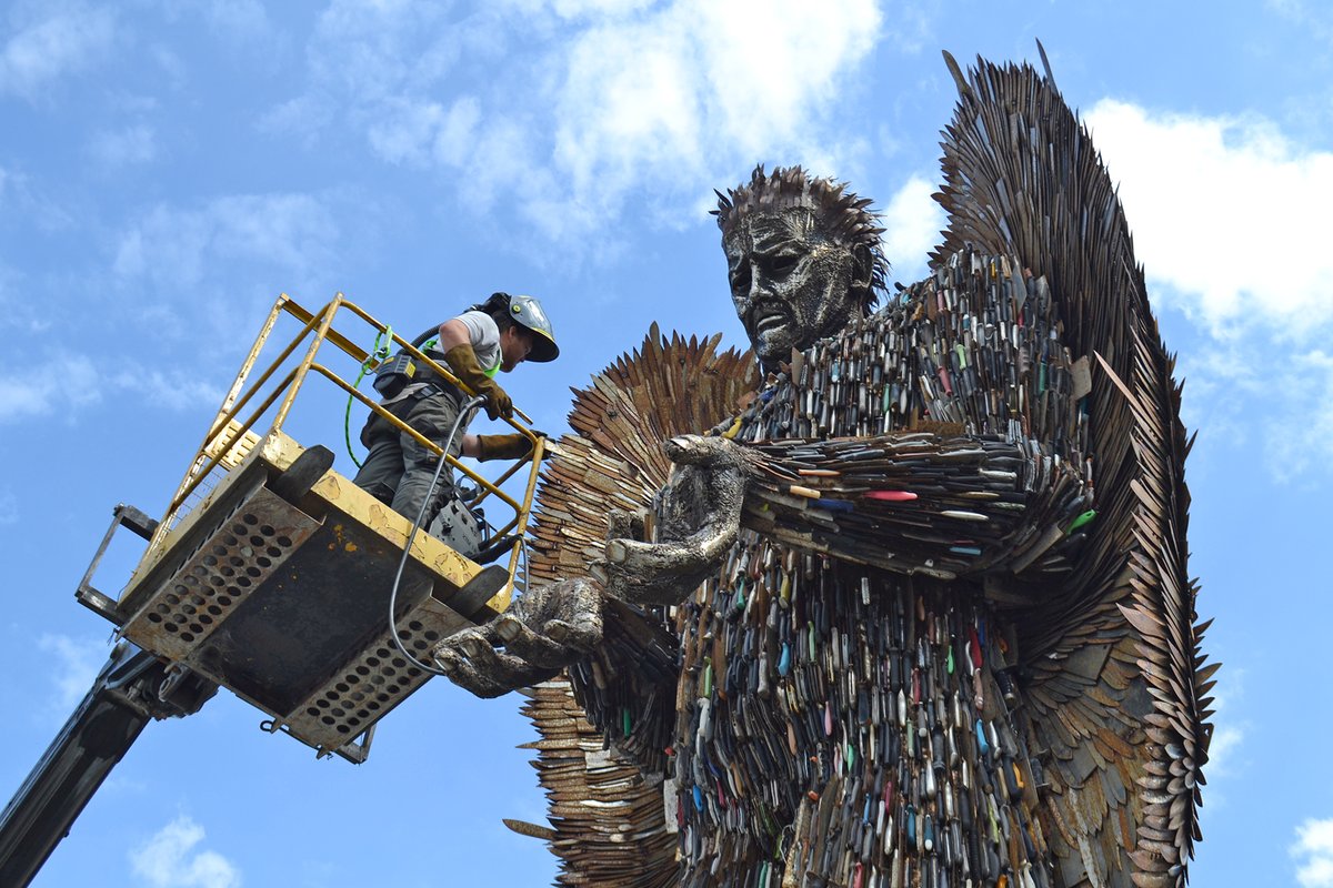 Inspired by the Knife Angel coming to Guildford in  March, enter our art competition to design your very own Superhero for Peace! 

To find out more and to submit your entry, click here 👉 ow.ly/Vmce50MQclT

<a href="/HSOFSURREY/">High Sheriff of Surrey</a>   <a href="/BBCSurrey/">BBC Surrey</a> @SurreyChambers <a href="/ExperienceGford/">Experience Guildford</a>