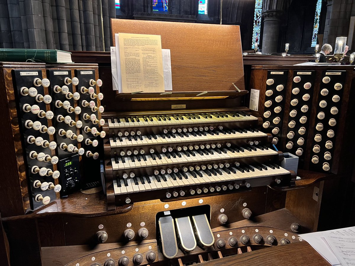 Here again <a href="/StMarysCathEdin/">St Mary's Cathedral</a>. Such a fantastic instrument for playing the psalms!