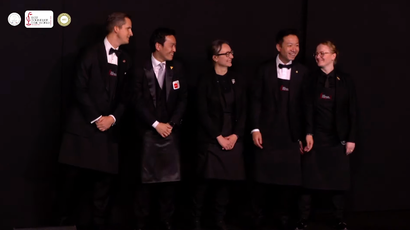 julienb's tweet photo. Félicitation à #pascalinelepeltier, qui finit au pied du Podium. The three finalists are... #China @ReezeChoi #Denmark #ninajensen #Latvia @RaimondsTomsons  #sommellerie #sommelier #meilleursommelierdumonde2023 #asiparis2023 #udsfsom #asisomms #bsow #asi #meilleursommelierdumonde https://t.co/GagrvSUIGG