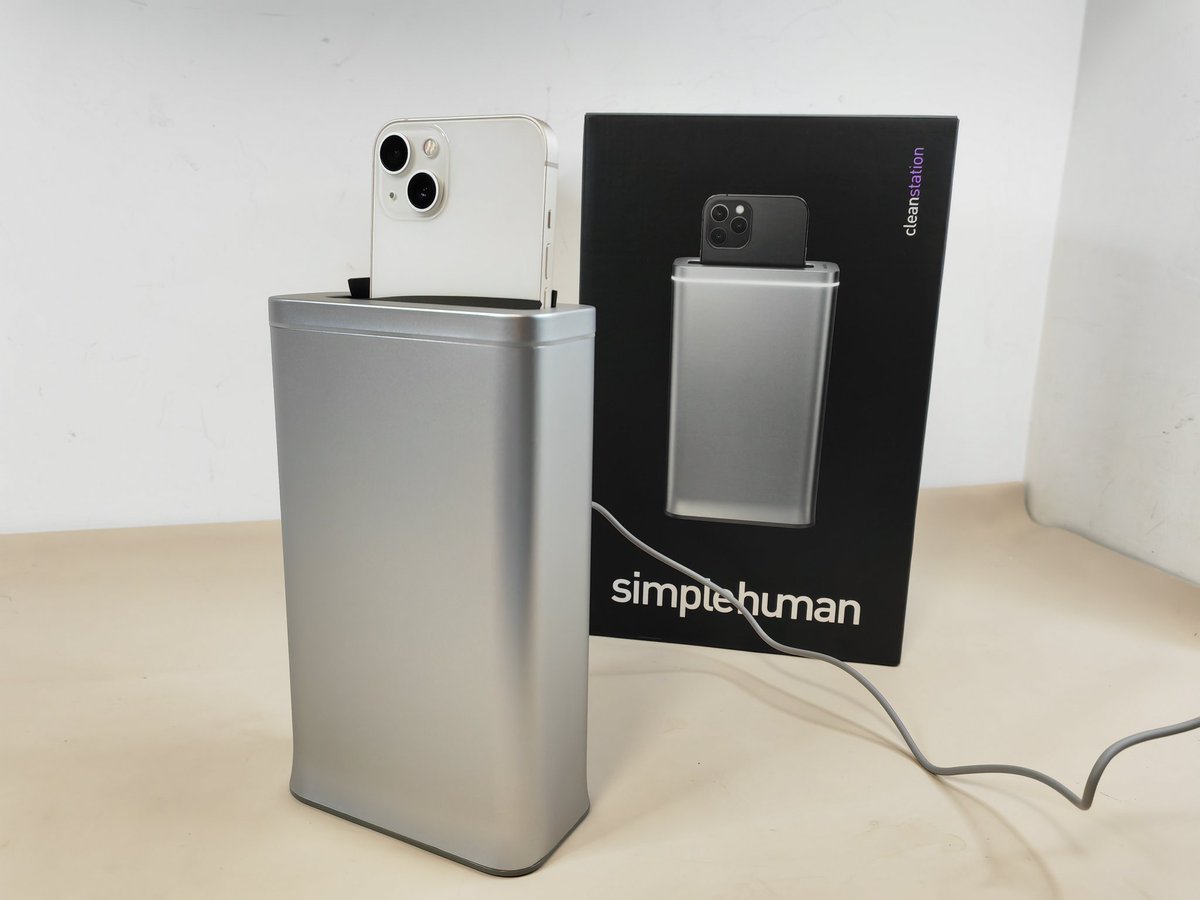 heling1682002's tweet photo. The #Apple style clean station from #simplehuman is amazing. #sanitizer box @simplehuman https://t.co/lpTorUll93