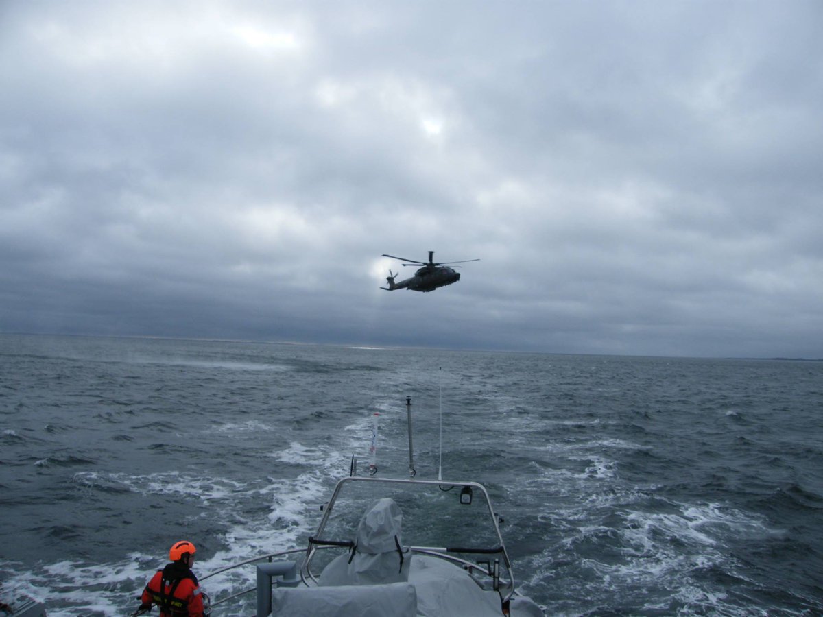 Another lovely w/e at sea. Train as you fight.
#SAR #Navy #coastguard #værdatkæmpefor