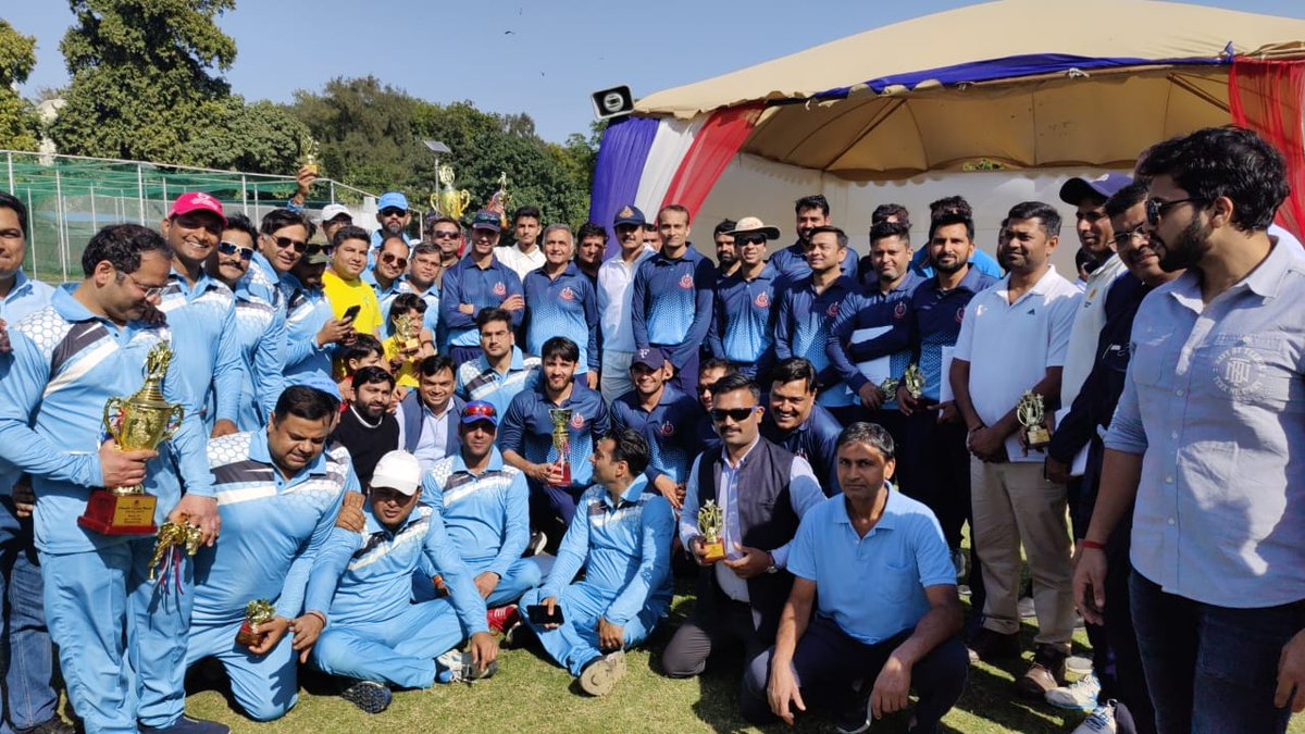 आज दिल्ली पुलिस स्पेशल सेल और क्राइम रिपोर्टर के बीच क्रिकेट मैच हुआ। जिसमे स्पेशल सेल ने जीत हासिल की। दिल्ली पुलिस कमिश्नर संजय अरोड़ा सर् ने भी मैच खेला। <a href="/CellDelhi/">Special Cell, Delhi Police</a>