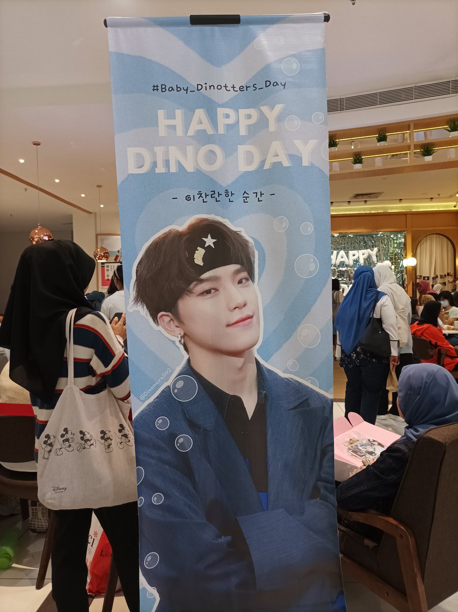 🦦Short Thread🦦

#Baby_Dinotters_Day; A cupsleeve event for Dino of SVT by <a href="/Dinonara1102/">𝐒𝐩𝐥𝐞𝐧𝐝𝐢𝐝 𝐌𝐨𝐦𝐞𝐧𝐭</a>

11 February 2023
Kuala Lumpur