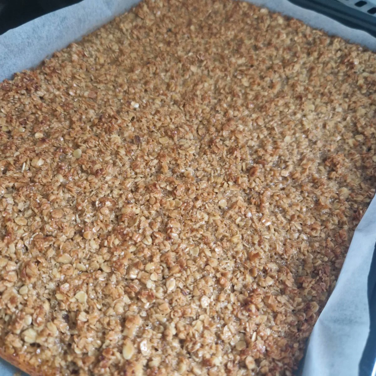 sunshine_bamboo's tweet photo. It's not my usual craft, but I have been baking with Mother today just to use up all the ingredients we had stashed about. 
#baking #cake #bakeoff #bakingtime https://t.co/iAXjeXagwE