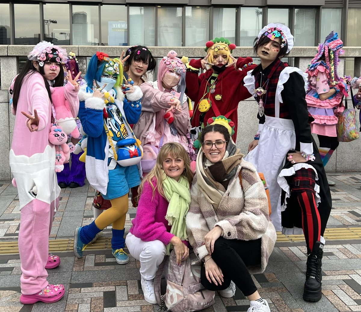 DESCtrips's tweet photo. Sunday sightseeing @DESCtrips #DESCtrips #DESCjapan #GrowAtDESC #DESCreativearts https://t.co/N4W6wSOeAW