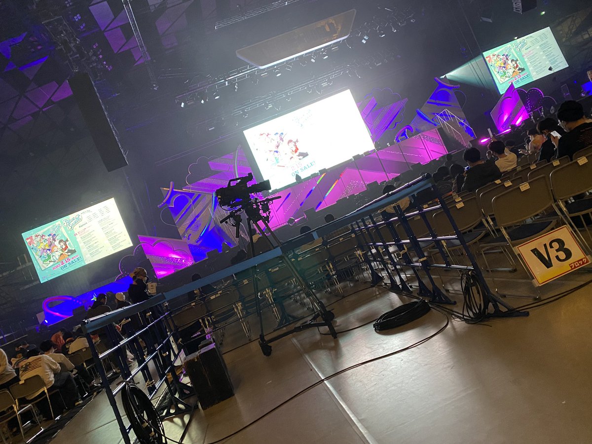 oretchi_bike's tweet photo. 席良すぎました…
ファンサ貰いすぎてやばかった…
トロッコ目の前だしw https://t.co/XPZoppp6p0