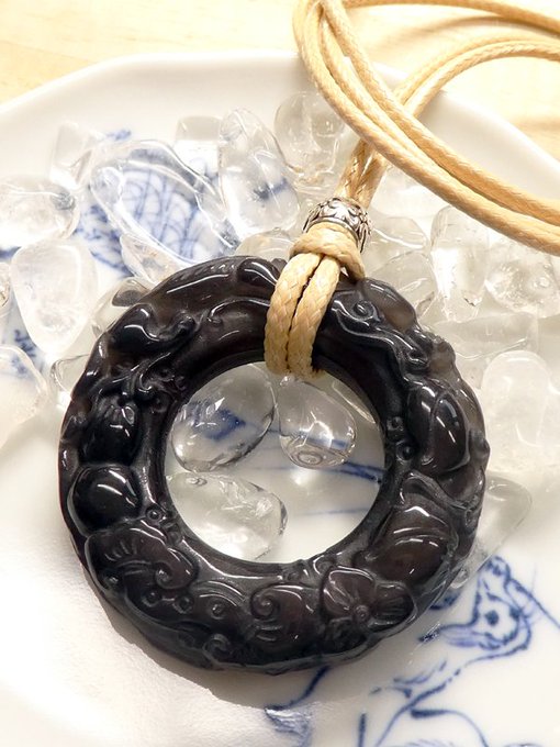 審『久しぶりに自分用の石買っちゃった☆可愛い子だから紹介しますね。神使の狐の黒曜石、メキシコ生まれです。』陸(めきしこ生まれの狐って何喰うがじゃろう…) 
