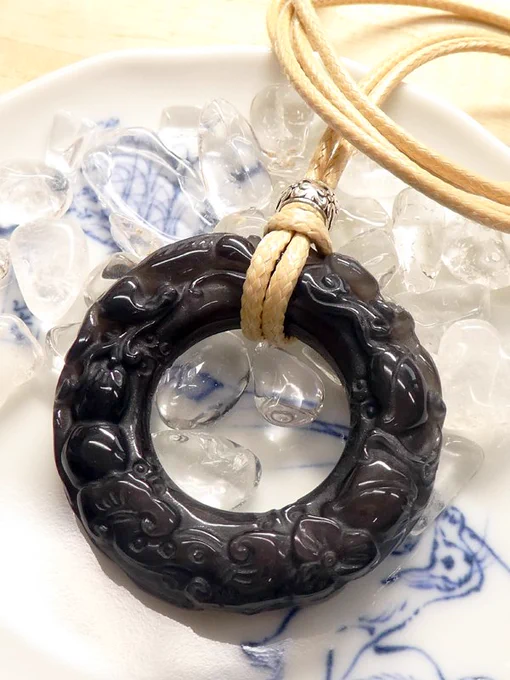 審『久しぶりに自分用の石買っちゃった☆可愛い子だから紹介しますね。神使の狐の黒曜石、メキシコ生まれです。』陸(めきしこ生まれの狐って何喰うがじゃろう…) 
