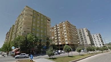 antihistamink's tweet photo. KAHRAMANMARAŞ 
EBRAR SİTESİ

8 blok ve 320 daireden oluşan, yaklaşık 2.000 kişinin yaşadığı Ebrar sitesi depremde tamamen enkaza döndü. 
Evet tüm bloklar. 

Müteahhiti: Tevfik Tepebasi

Nerede mesela şu an bu arkadaş? 
Sorumlular nerede? https://t.co/EeS9oGqCHW