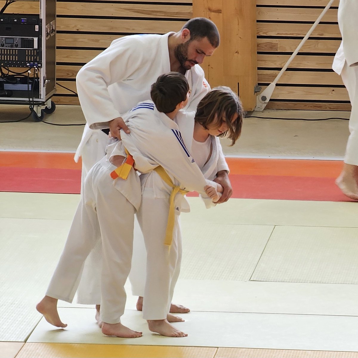 BlanchardRaphaL's tweet photo. Guram Tushishvili médaillé d'argent aux Jeux Olympiques 2020 invité exceptionnel du stage organisé par le Dojo Rémois et FJEP Muizon à #Muizon
Un temps privilégié pour les licenciés de tout âge.
@ArnaudRobinet @ChristianBruyen https://t.co/JLSlVHmgOf