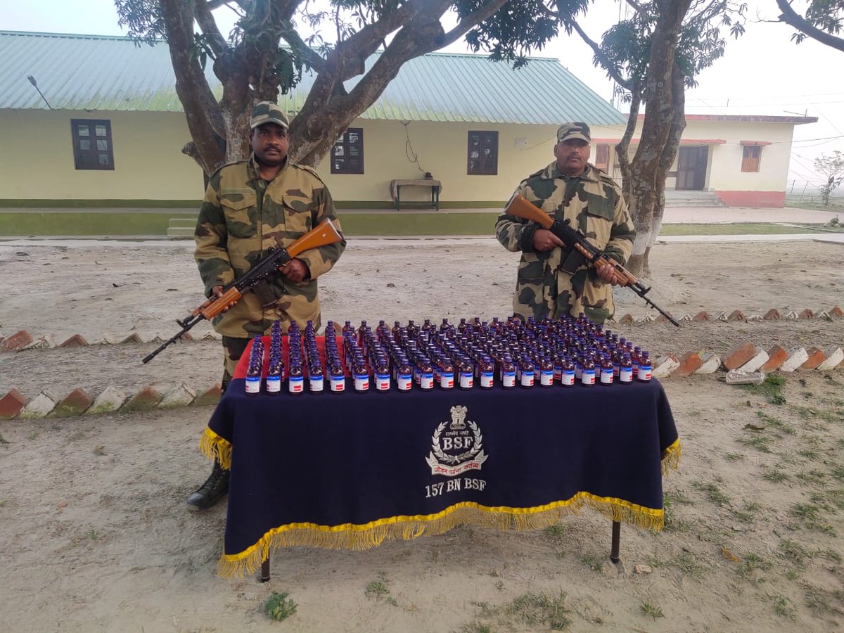 BSF_Guwahati's tweet photo. In drive against narcotics smuggling, vigilant #Bordermen of 90 & 157 Bn #BSF under @BSF_Guwahati FTR seized 300 btls prohibited cough syrup and 17 kg Ganza on Indo-BD international border.
#DriveAgainstNarcotics
#FirstLineOfDefence https://t.co/nnA7Bfknhx