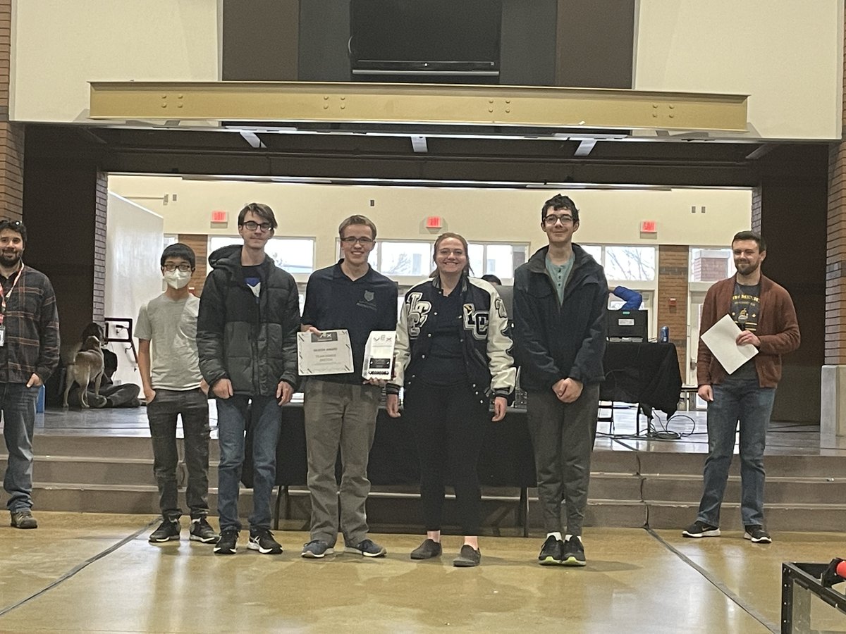 La Cueva Robotics tweet media