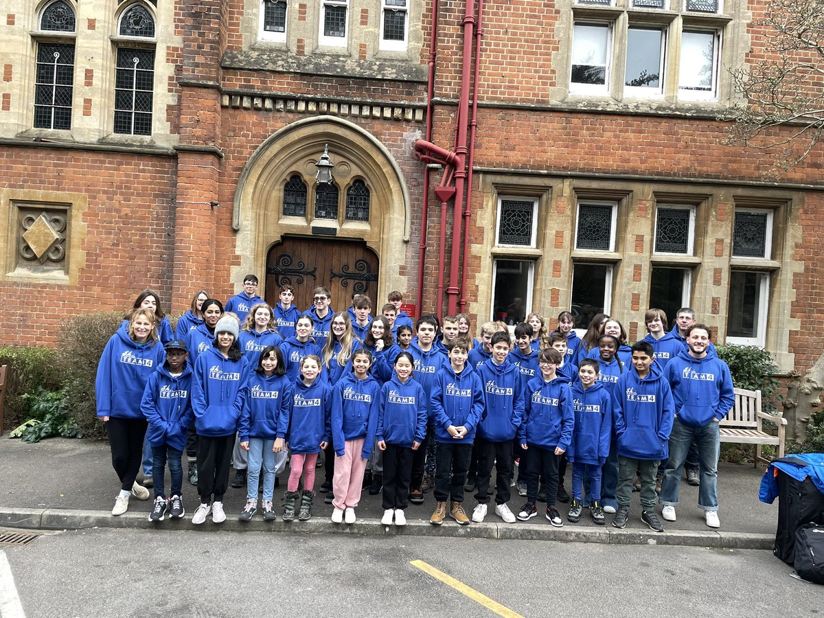 SkiTrip 2023 departs 🥳⛷️🏂