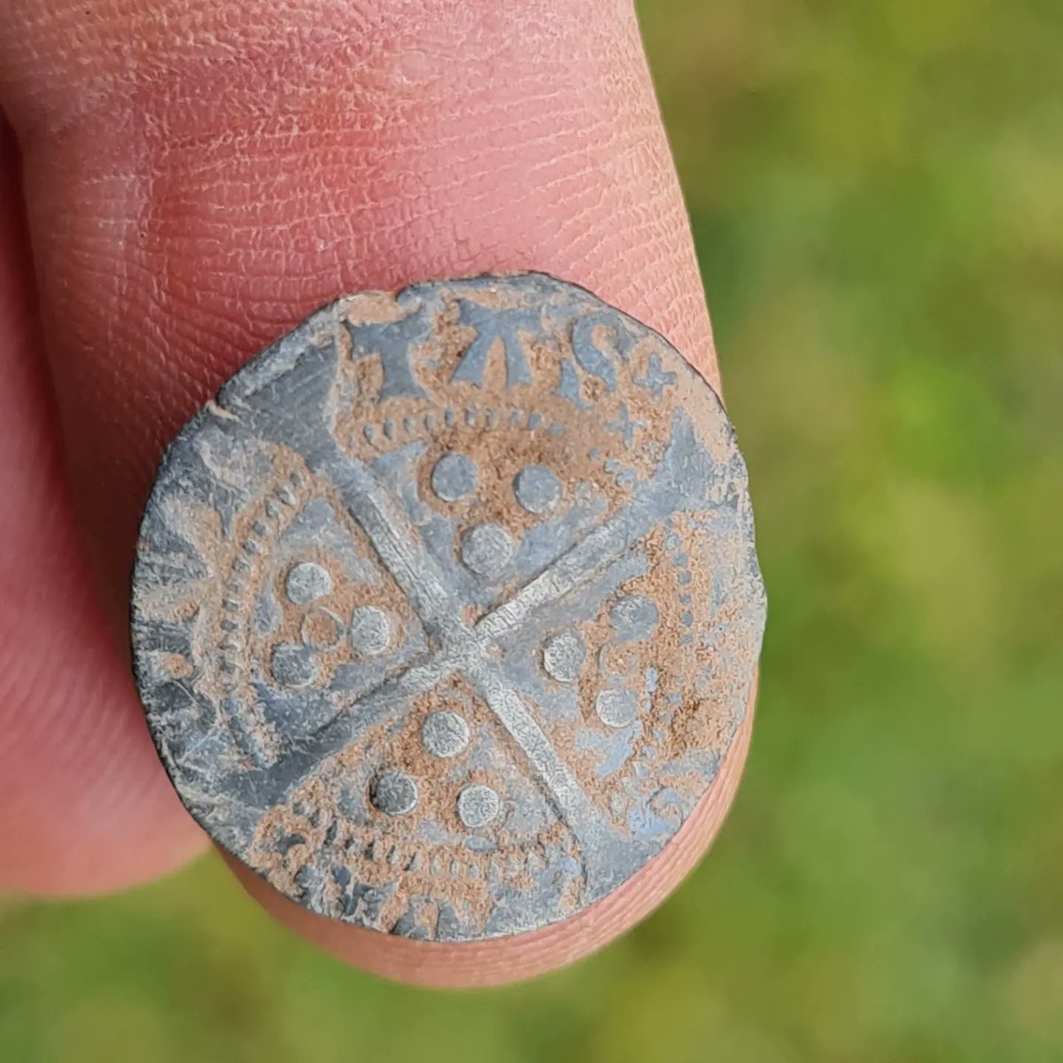 Hammered drought finally over. Henry VI Longcross. Beautiful little coin. Made my day !