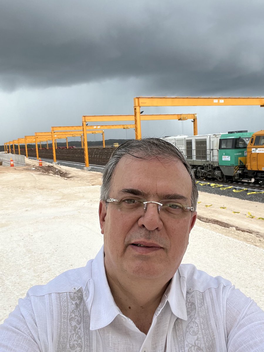 m_ebrard's tweet photo. La estación Edzná del Tren Maya , avanzando aceleradamente. Buen domingo. https://t.co/kuTG26AXx7
