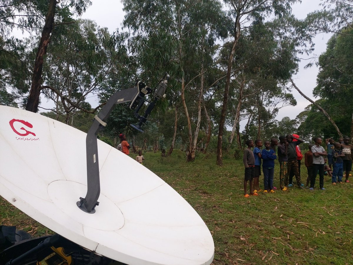 rbarwanda's tweet photo. Tariki 13 Gashyantare Isi yizihiza umunsi Mpuzamahanga wahariwe Radio. Kuri uyu munsi  @Radiorwanda_RBA izakorera gahunda zayo  mu murenge wa Mpanga, mu Karere ka @KireheDistrict mu rwego rwo kwizihiza uyu munsi yegera abaturage.
#RBAHafiYawe https://t.co/Ef8S3xQXXp