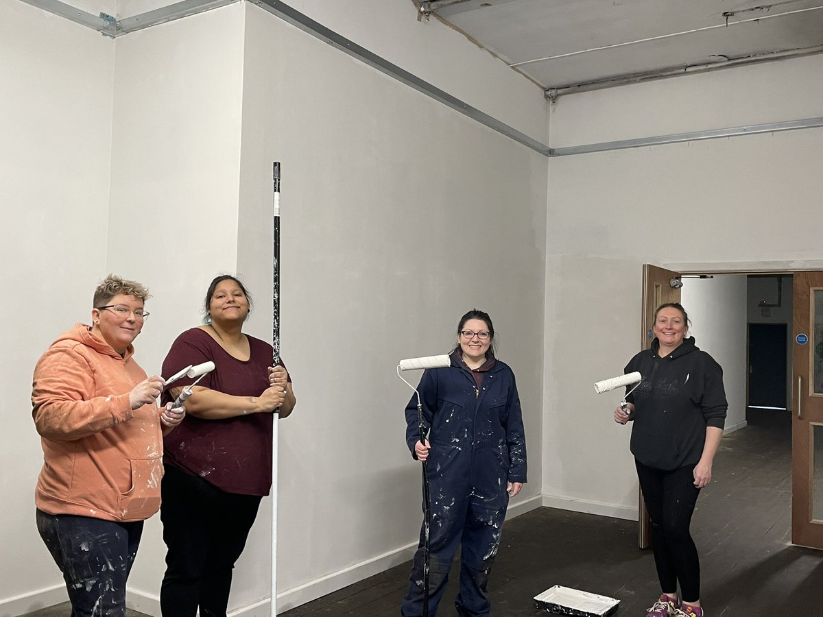 All hands on deck as some of the <a href="/CreativeSpinSt1/">Creative Spin Studios</a> team are decorating the 4th arts and cultural floor walls here at Spinners Mill. #TeamWork 🙌💪#ArtistsAtWork