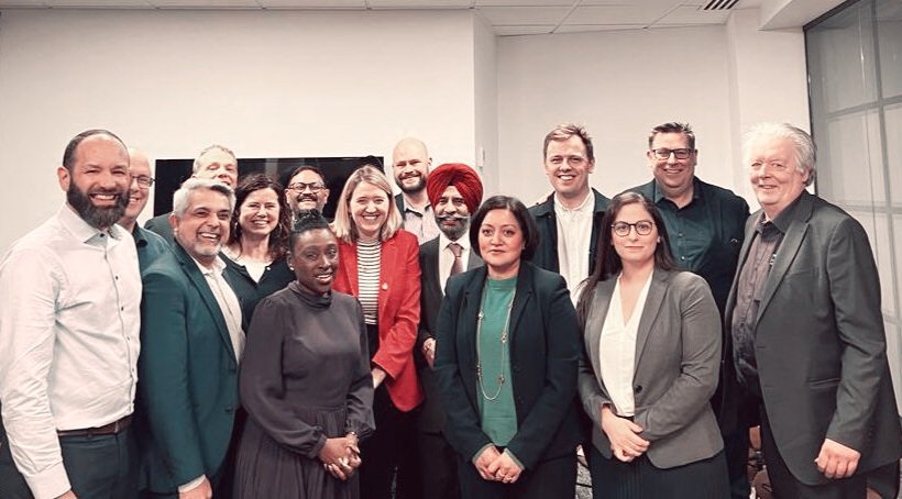 rokhsanafiaz's tweet photo. Great to be with London Labour leaders and Team East London this weekend as we hear from @lisanandy and @wesstreeting.
Under the next Labour government, local authorities will play a vital role in delivering the ambitions of the British people, and we're ready for the challenge! https://t.co/KISqtRYSJ3