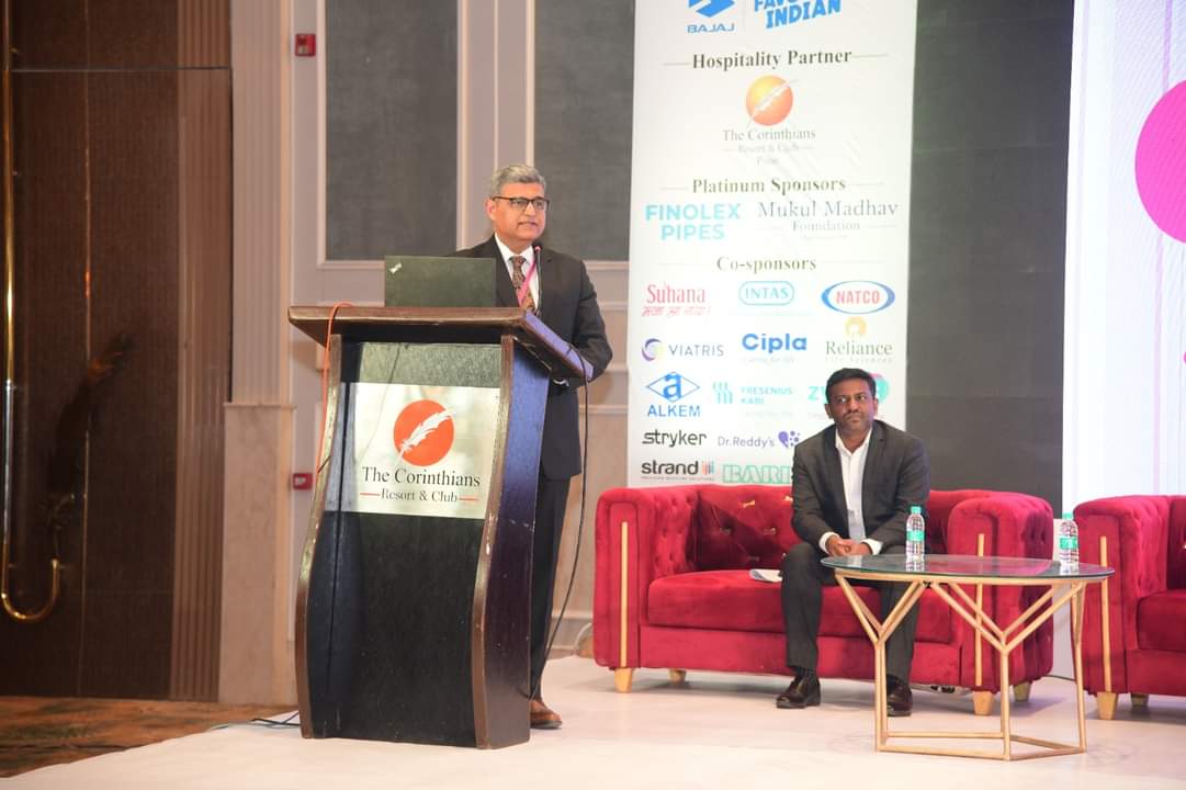 VishvakC's tweet photo. It was a privilege to be a part of the multi-disciplinary team discussion on the management of oligometastatic and locally advanced breast cancer at the conference. The discussion was enlightening and provided valuable insights into the field. https://t.co/daX7jfo0nu