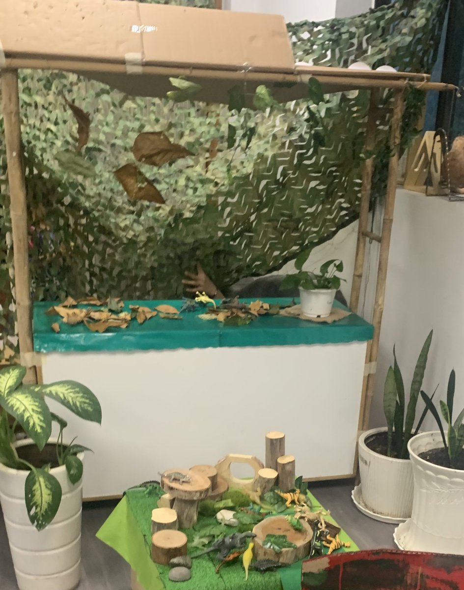 IshhkH's tweet photo. Our EY learners got very interested in dinosaurs after reading these books. They with their teachers are co-creating a whole dinosaur land in response #followtheirinterests #EYlearning #responsive @ISHCMC https://t.co/biPUPS98pn