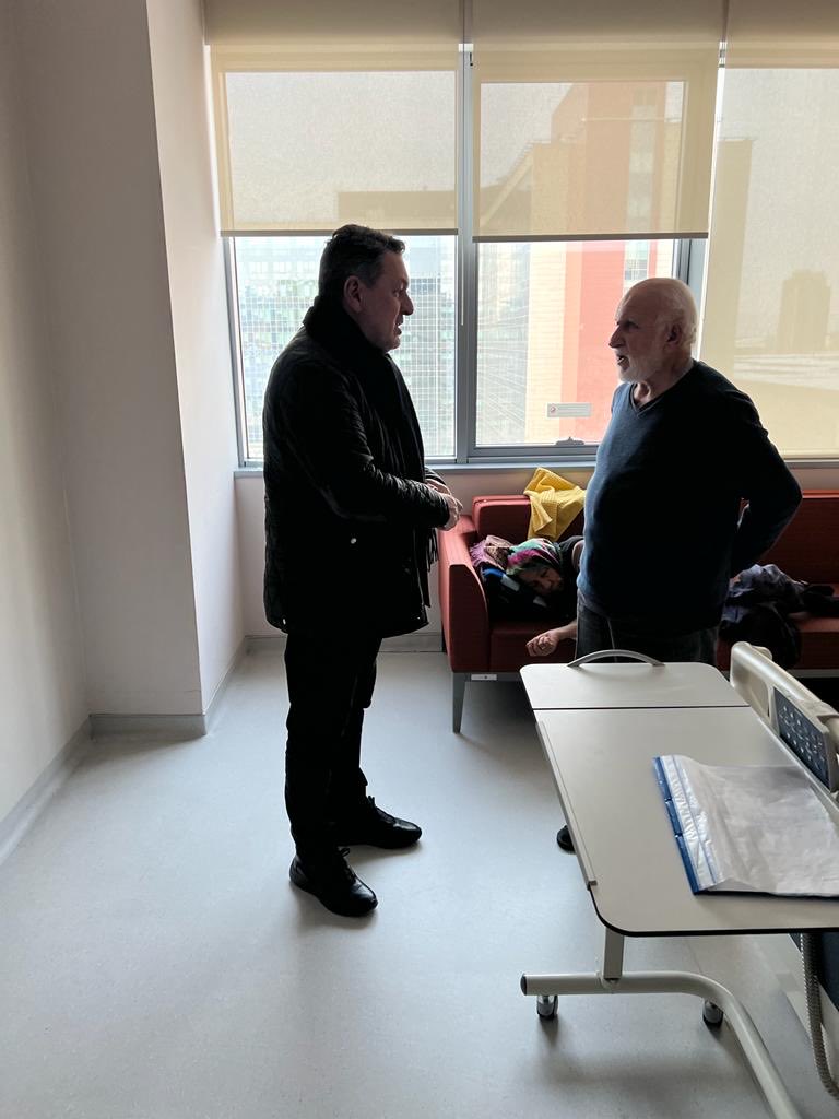 KoyluogluFaruk's tweet photo. Depem bölgelerinden gelen yaralı aileleri il yönetimi olarak ziyaret ederek ihtiyaçları tespit ettik.⁦@meral_aksener⁩ ⁦@iyipartiankara⁩ https://t.co/ZhYLeh8jM0